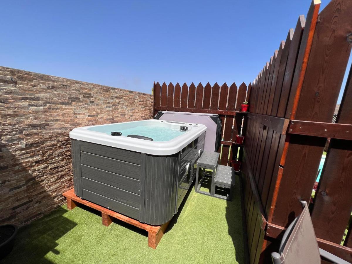 Estudio Agradable, Con Jacuzzi, Terraza Y Barbacoa, Totalmente Independiente Διαμέρισμα Κοραλέχο Εξωτερικό φωτογραφία