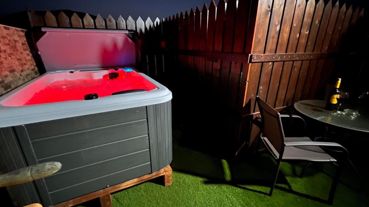Estudio Agradable, Con Jacuzzi, Terraza Y Barbacoa, Totalmente Independiente Διαμέρισμα Κοραλέχο Εξωτερικό φωτογραφία