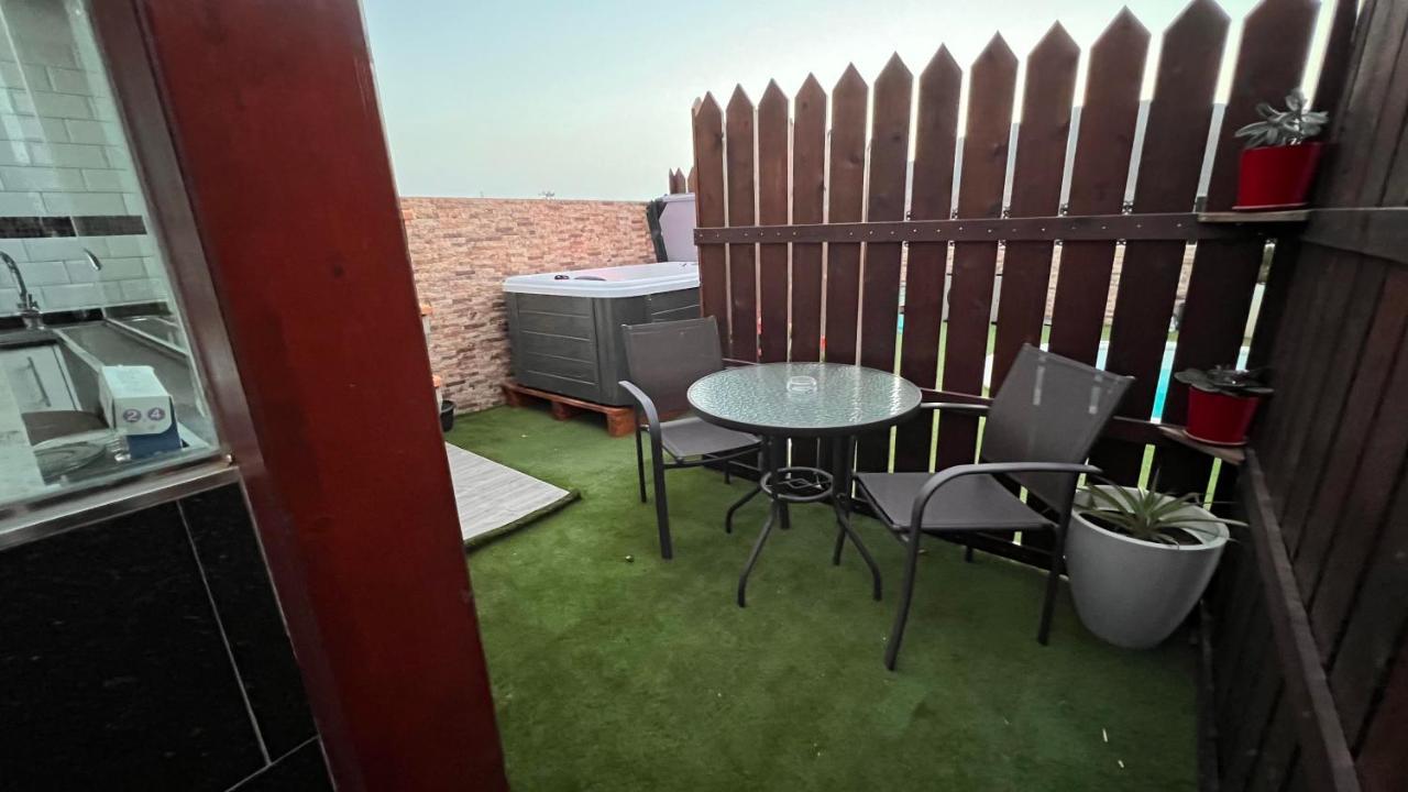 Estudio Agradable, Con Jacuzzi, Terraza Y Barbacoa, Totalmente Independiente Διαμέρισμα Κοραλέχο Εξωτερικό φωτογραφία