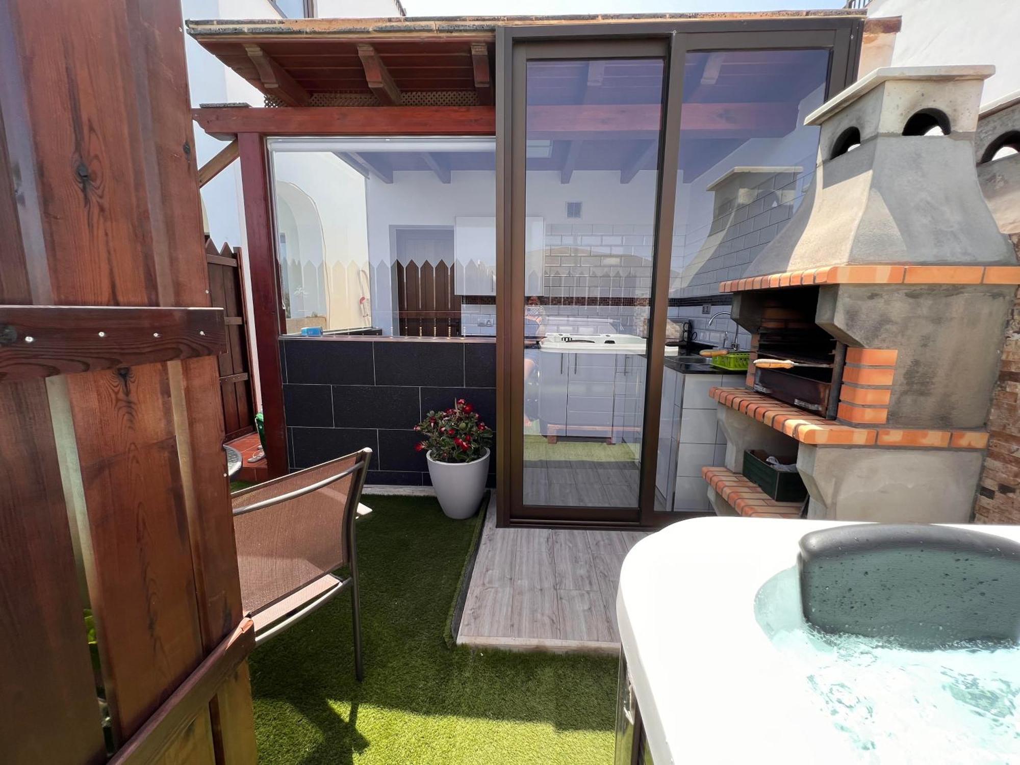 Estudio Agradable, Con Jacuzzi, Terraza Y Barbacoa, Totalmente Independiente Διαμέρισμα Κοραλέχο Εξωτερικό φωτογραφία